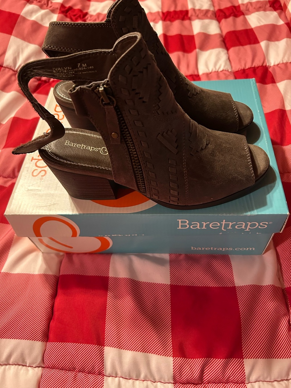 Barefoot open toe booties - size 7